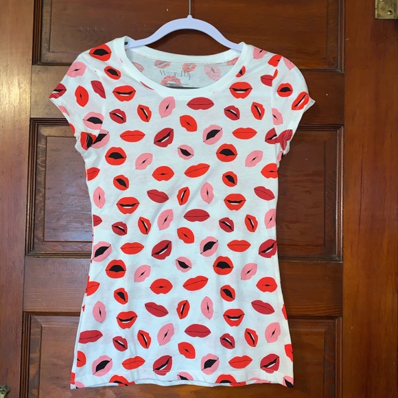 Tee Shirt With Lips Print - Picture 1 of 4